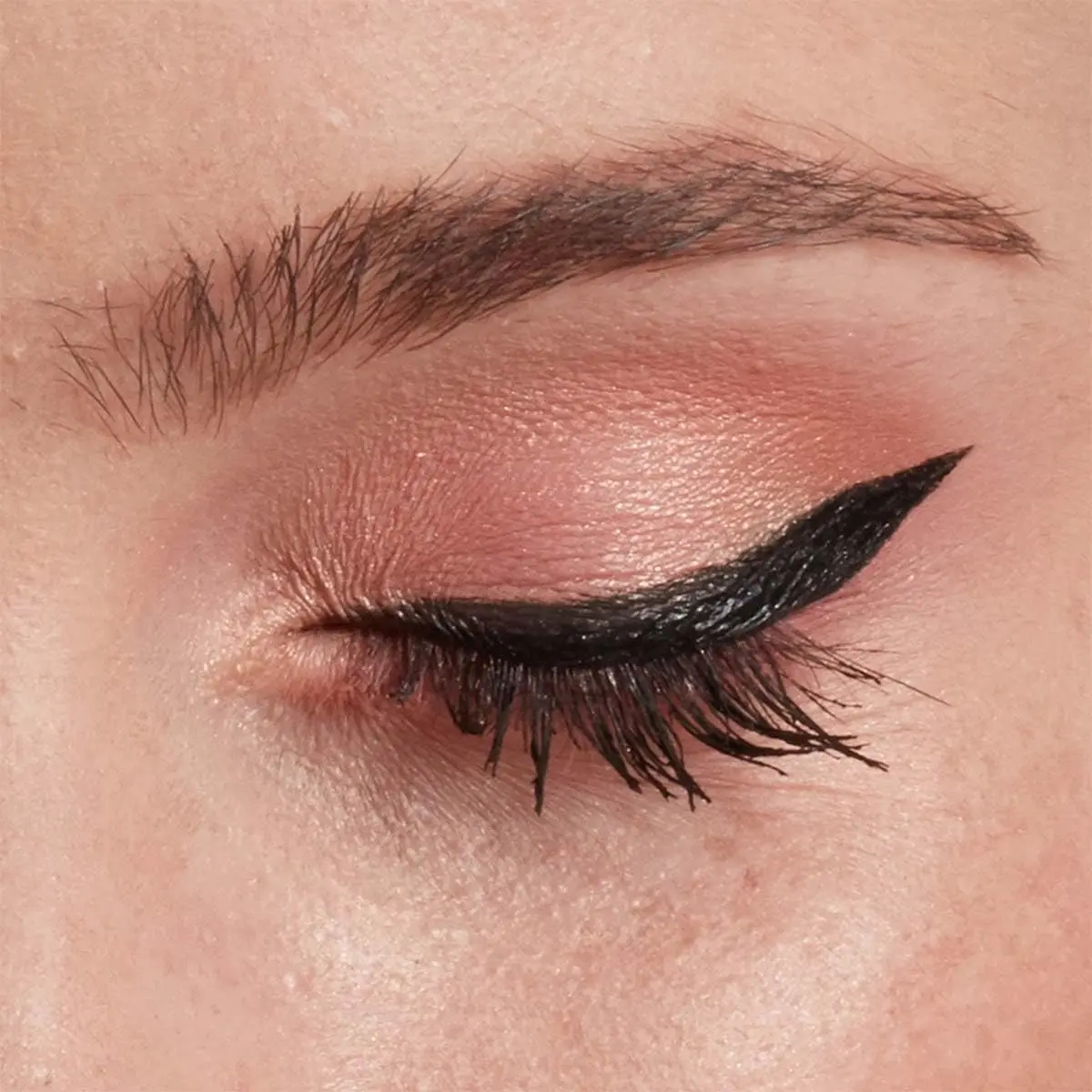 Nyx Epic Ink Liner Tono Negro Delineador Líquido Larga Durac - Image 3
