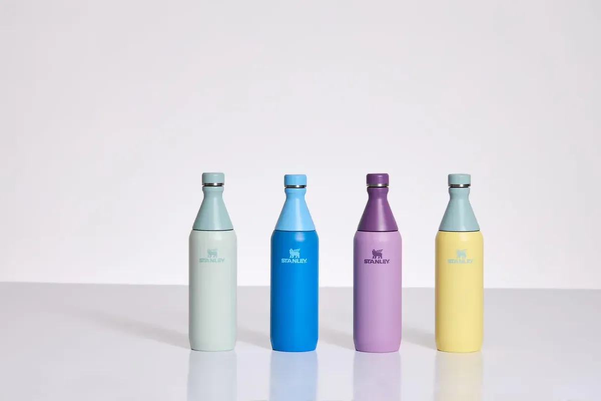 Botella Térmica Slim Bottle Verde Mist 1 L Stanley - Image 6